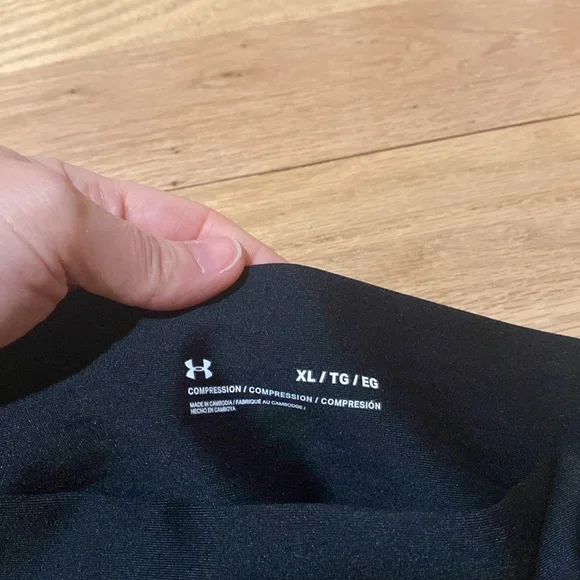 Under Armour Heat Gear 7/8 Compression Leggings - Picture 3 of 5